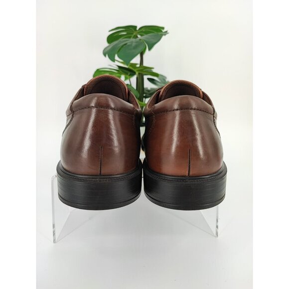 Oxfords_&_Derbys
